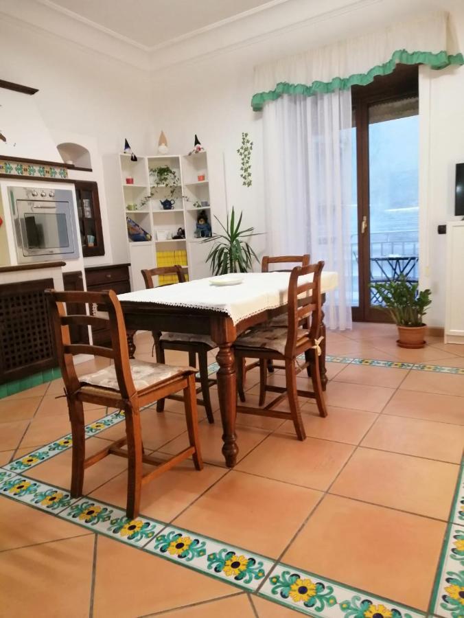 La Casa Di Tania A Napoli Apartment Luaran gambar