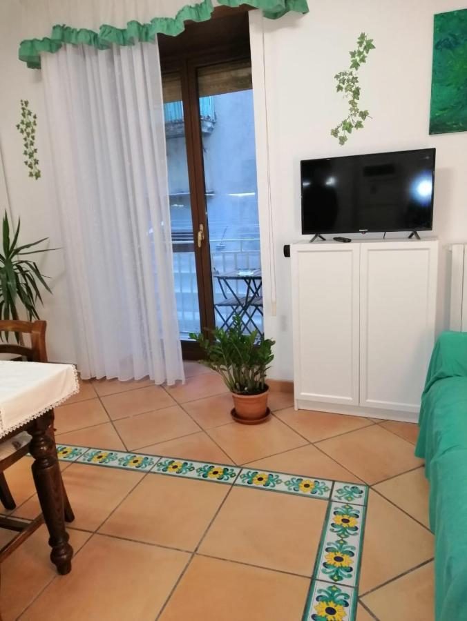 La Casa Di Tania A Napoli Apartment Luaran gambar